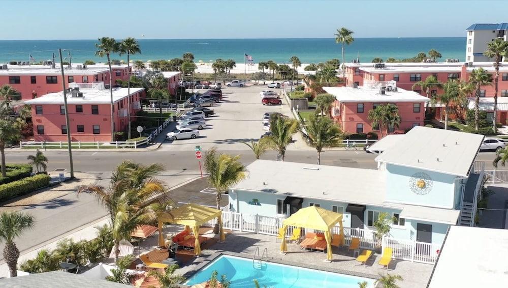 Hotel The At St Pete